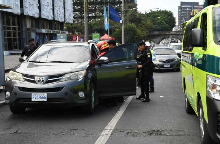 Se registra ataque armado en la 7ª avenida y 22 calle, zona 1 de la ciudad de Guatemala.