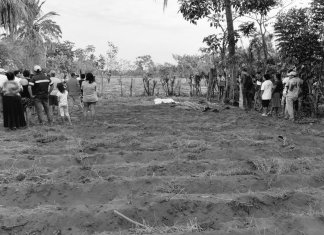 Bomberos Voluntarios fueron alertados sobre un ataque armado en la comunidad Nuevo Texcuaco, pero nada pudieron hacer por las víctimas, pues ya habían fallecido.
