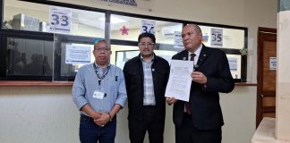 Presentan denuncia en contra de Walter Mazariegos.