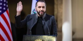 En el video documental publicado por El Faro y el medio estadounidense se detallan testimonios, entrevistas, reconstrucción de hechos y entrevistas a periodistas. Foto La Hora: EFE