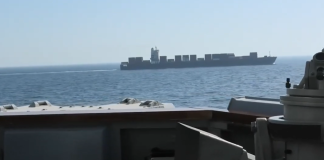 El buque viajaba de China a Irán y fue atacado por Estados Unidos.