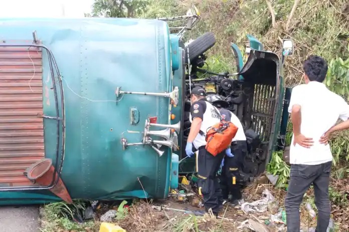 El accidente de un bus ocurrido a finales de marzo puso en evidencia la falta de controles en el estado de las unidades que están en funcionamiento. Foto: La Hora/CVB