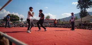 Comunidad participa en las tradicionales peleas de Chivarreto. Foto: Redes Sociales