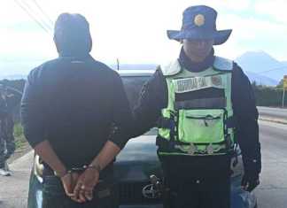 Persona capturada por conducir vehículo robado.