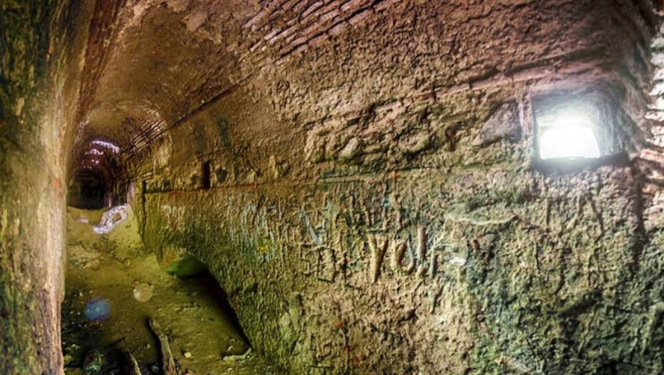 Cerca de la capital, el 4 de abril, podrás participar en el tour de este destino rodeado de leyendas