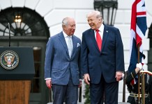 Presidente de los Estados Unidos, Donald Trump (d), junto al rey Carlos III del Reino Unido durante su visita a Washington. Foto La Hora: EFE