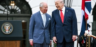 Presidente de los Estados Unidos, Donald Trump (d), junto al rey Carlos III del Reino Unido durante su visita a Washington. Foto La Hora: EFE