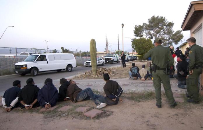 Arrestan al menos a 25 miembros o asociados de la Mafia Mexicana en el sur de California