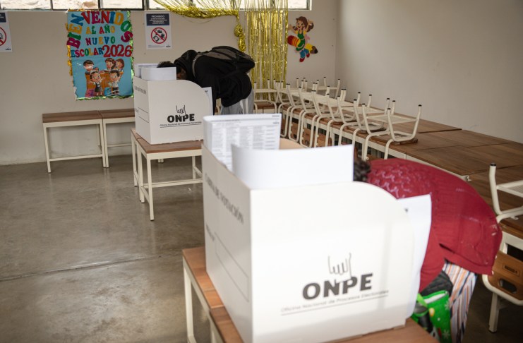 Sánchez capitaliza voto rural, supera a López Aliaga y se encamina al balotaje.