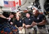 Astronautas de Artemis II hablan con Trump y le relatan su paso por el lado oscuro de la luna Captura de video tomada de la cuenta oficial en X @NASA que muestra desde la izquierda a los astronautas; Reid Wiseman, Christina Koch, Jeremy Hansen y Victor Glover saludando durante una conversación en directo desde la nave Orión de la misión Artemis II con el presidente de Estados Unidos, Donald Trump. Foto La Hora: EFE/NASA