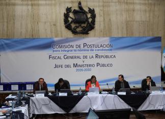 Recalificación Fiscal General: Los aspirantes que entran y salen de la lista de elegibles. Foto La Hora: Daniel Ramírez.