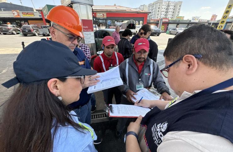 Un total de 94 gasolineras fueron verificadas por las autoridades y la Diaco anunció que personal ya se encuentra en las sedes departamentales. Foto La Hora: José Orozco