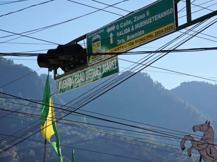 Una avenida del municipio de Barillas, Huehuetenango, fue nombrada con el nombre de Esaú Diéguez, el entrenador del boxeador profesional, Lester Martínez. Foto La Hora: La Súper Grande 99.3 FM Barillas