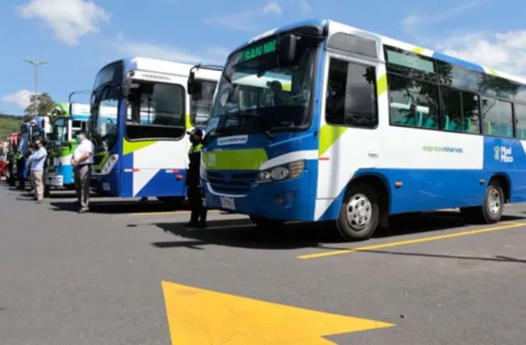 Municipalidad de Guatemala autoriza aumento temporal de tarifa del transporte urbano por alza de combustibles El Concejo Municipal de Mixco aprobó que desde este miércoles 29 se cobre la tarifa de Q5 en las rutas Express. Foto La Hora: DCA