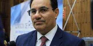 Marco Antonio Villeda señaló a La Hora que nunca tuvo necesidad de realizar el registro ya que no era un requisito para optar a los cargos ocupados. Foto La Hora: Daniel Ramírez