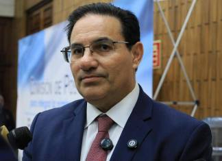 Marco Antonio Villeda señaló a La Hora que nunca tuvo necesidad de realizar el registro ya que no era un requisito para optar a los cargos ocupados. Foto La Hora: Daniel Ramírez