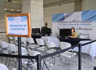 La Comisión de Postulación para elegir candidatos a dirigir el MP abrió este miércoles el periodo de impgunaciones contra la nómina de 6 aspirantes. Foto La Hora: Sergio Osegueda