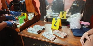 La Policía Nacional Civil sorprende a una mujer con más de Q110 mil en efectivo en San Marcos que es vinculada al narcomenudeo. Foto: PNC