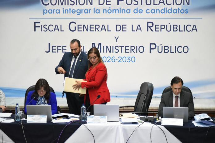 Un amparo busca que la Comisión de Postulación haga una nueva evaluación a candidatos, sin calificar la carrera judicial. Foto La Hora: Da