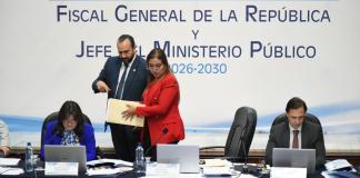 Un amparo busca que la Comisión de Postulación haga una nueva evaluación a candidatos, sin calificar la carrera judicial. Foto La Hora: Da