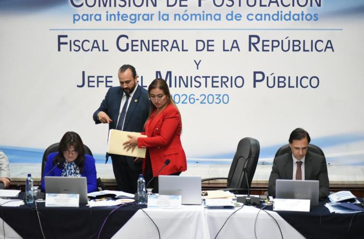 Un amparo busca que la Comisión de Postulación haga una nueva evaluación a candidatos, sin calificar la carrera judicial. Foto La Hora: Da