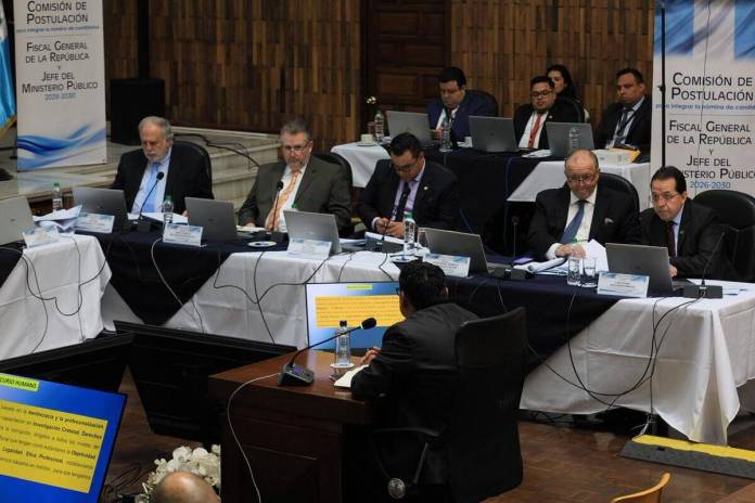 postuladora (2) La comisión de postulación para elegir candidatos a fiscal general finalizó las entrevistas a los aspirantes y se dipone a ponderar expedientes. Foto La Hora; Daniel Ramírez