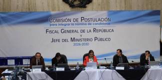 La resolución de la CC que ordena la recalificación de expedientes dividió la opinión de los postuladores entre los que estan a favor y en contra. Foto La Hora: Daniel Ramírez