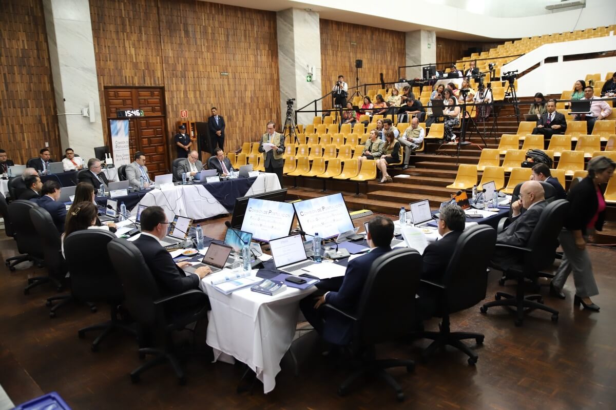 Elección de Fiscal General: Postuladora recibe primeros reclamos por bajas calificaciones de aspirantes