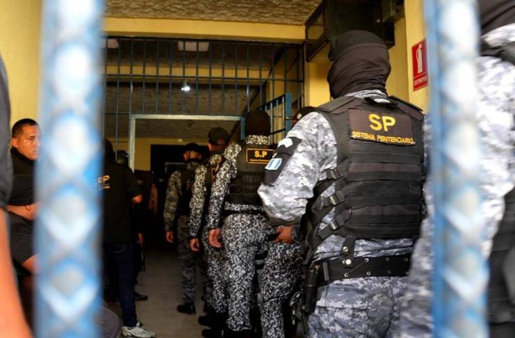 La Cámara Penal envió una circular a los distintos juzgados para que en sus resoluciones dejen como última opción dictar una prisión preventiva. Foto La Hora: SP