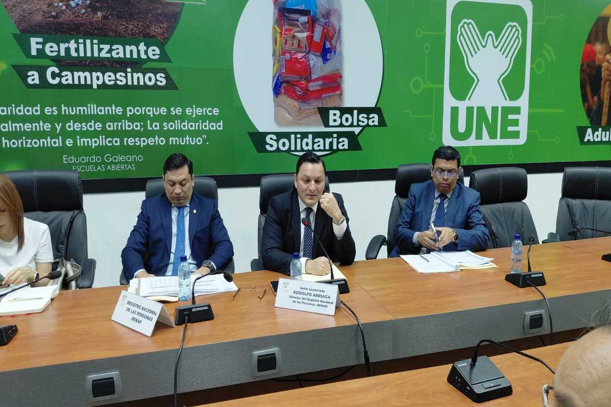 Renap defiende compra de software por Q39.9 millones aduciendo que es tecnología de República Checa