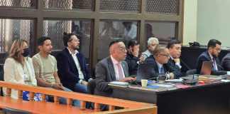 El Juzgado de Mayor Riesgo B aplazó un día más la audiencia de etapa intermedia en contra de 5 implicados en el secuestro de Julio Martínez Murillo. Foto La Hora: Sergio Osegueda