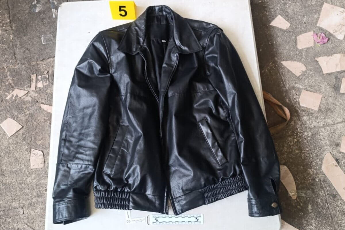 Chumpa incautada en allanamientos, que se presume fue utilizada por el cobrador del rescate. Foto La Hora: PNC