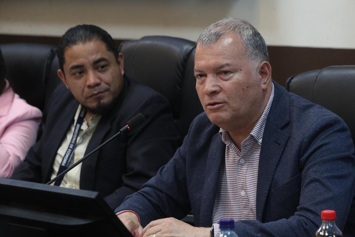 Subsidio a combustibles no será inmediato y podría iniciarse a recibir en mayo, según el MEM