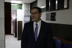 Acuerdo de CSJ avala que Marco Antonio Villeda no estaba obligado a tener inscripción ante Registro de Abogados y Notarios