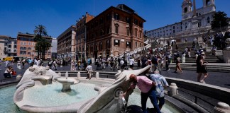 Gran parte de Europa es castigada por el calor, que se extiende a Italia Archivo de onda de calor registrada en Italia y parte de Europa. Foto La Hora: EFE