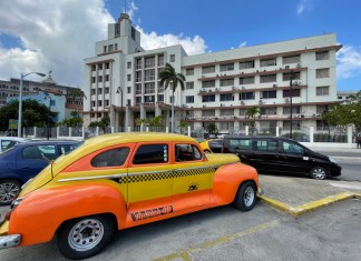 Fotografía que muestra la fachada del conglomerado militar cubano Gaesa en La Habana (Cuba). Foto La Hora: EFE