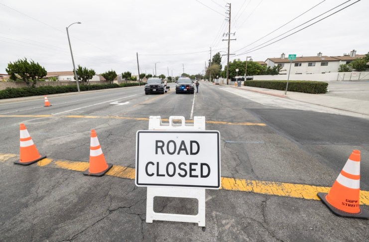 Fotografía de archivo de una calle de la zona de evacuación en Garden Grove, California. Foto La Hora: EFE