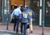 FBI arresta a exagente de la CIA tras hallar lingotes de oro por 40 millones de dólares Imagen de archivo de agentes del FBI. Foto La Hora: EFE