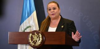 "No pueden tomar medidas de hecho", asegura ministra de Educación tras emplazamiento de pacto colectivo por el STEG.