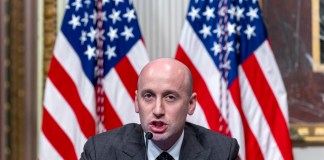 Imagen de archivo del vicejefe de Gabinete de la Casa Blanca, Stephen Miller. Foto La Hora: EFE