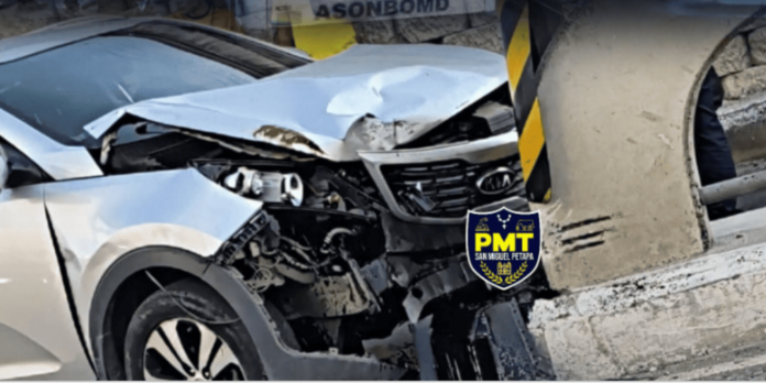 Piloto en estado de ebriedad impacta contra paso a desnivel de Villa Hermosa, San Miguel Petapa. Foto: PMT San Miguel Petapa.