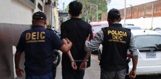 Alias "Coyote" recapturado por ser el presunto responsable de ataques armados en Tiquisate. Foto La Hora: PNC
