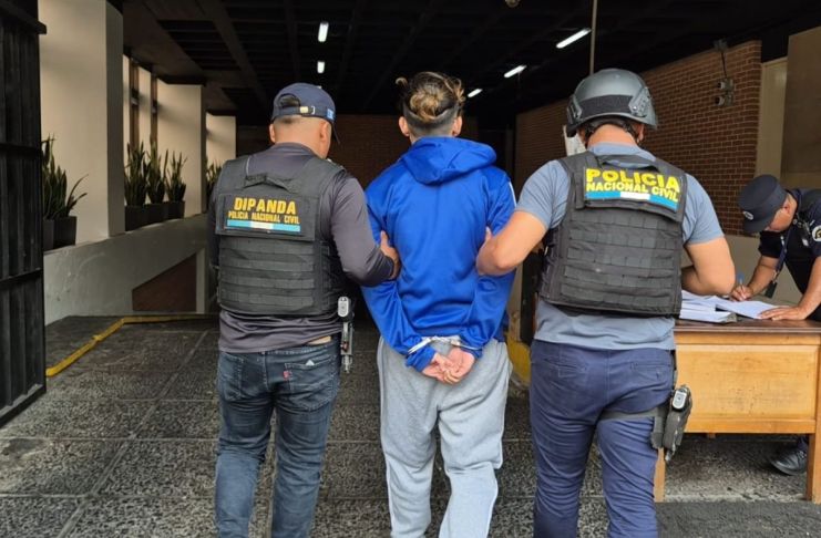 Alias "Ratón" recapturado por narcomenudeo en Santa Catarina Pinula. Foto La Hora: PNC