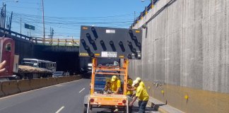 Anuncian reducción de carriles en ruta al Atlántico por trabajos en el viaducto de Lomas del Norte