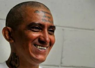 Archivo del lider pandillero el Viejo Lin en un centro penitenciario de El Salvador. Foto La Hora: Insight Crime