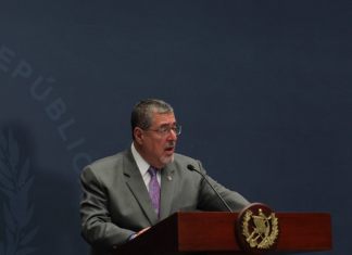 Arévalo confirma participación en Cumbre Iberoamericana en Madrid durante reunión con el rey Felipe VI.