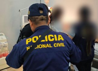 Alias “Liro Boy”, presunto responsable del ataque a piloto repartidor en Escuintla, resultó vapuleado. Foto La Hora: PNC.