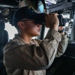 Barcos estadounidenses en el Estrecho de Ormuz