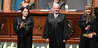 Tres de los magistrados titulares de la CC (de izquierda a derecha): Julia Rivera, Roberto Molina Barreto y Dina Ochoa. Foto La Hora: José Oroco.