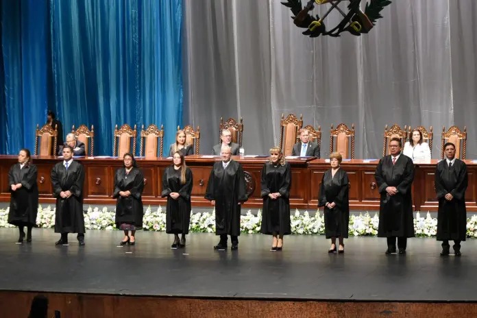 Los magistrados de la novena magistratura de la Corte de Constitucionalidad asumieron el pasado 14 de abril. Foto La Hora: Archivo.